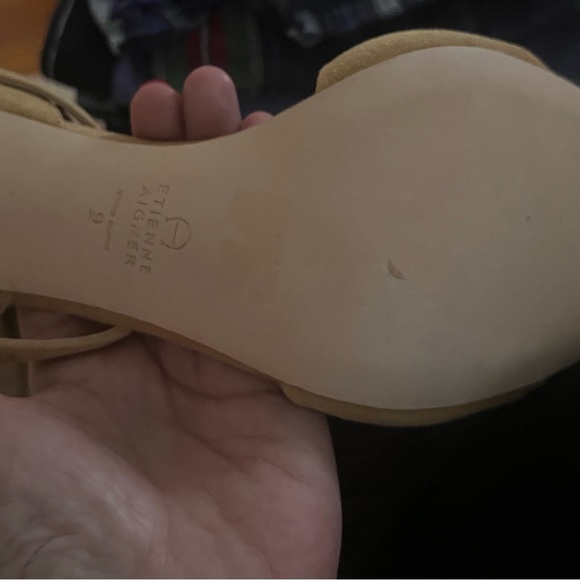 Etienne Aigner- BNWT -sz 9- nubuck suede - Picture 2 of 3